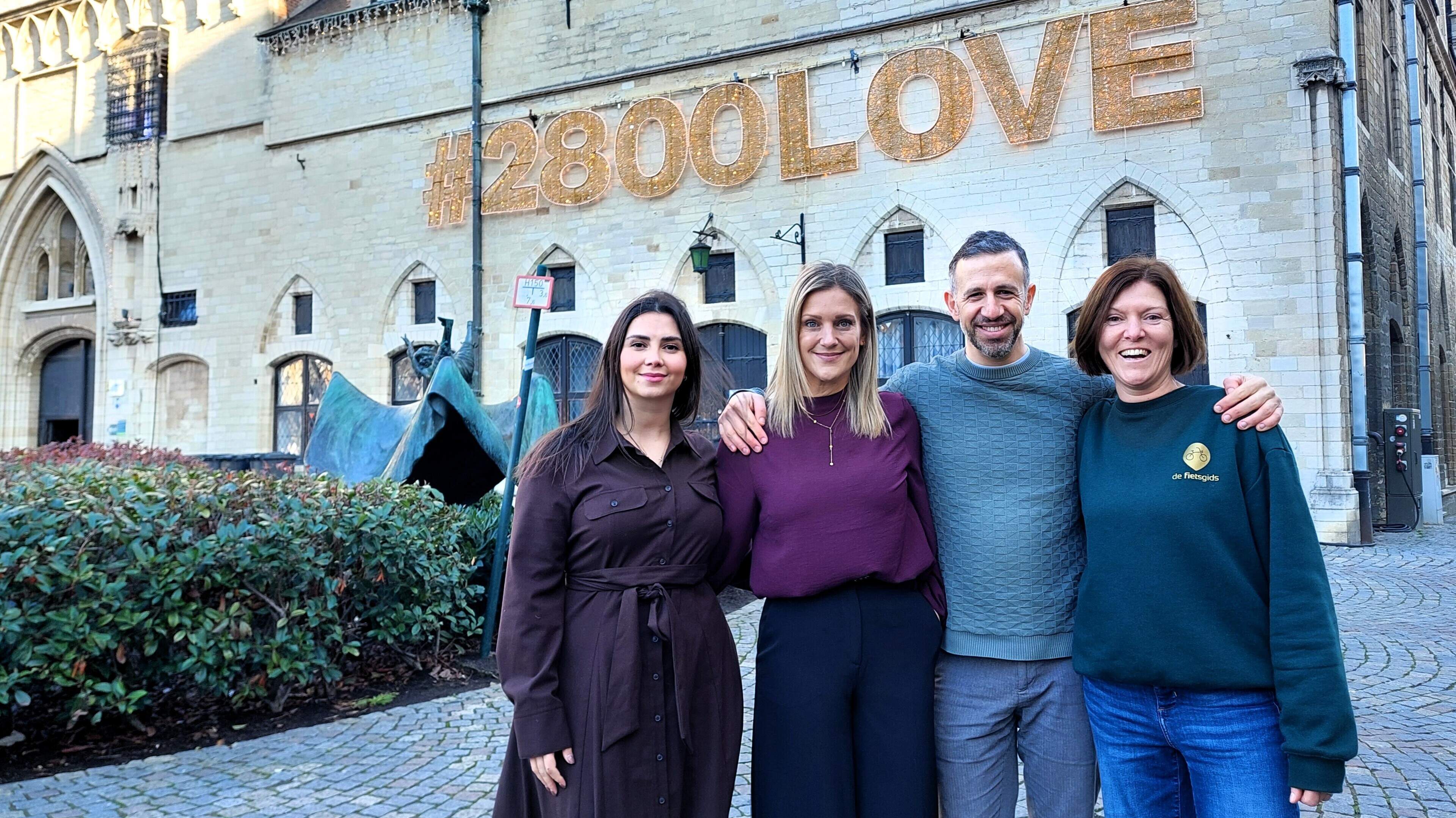 Single Bells XXL verenigt alleenstaanden tijdens kerstperiode: “Het draait om het plezier”