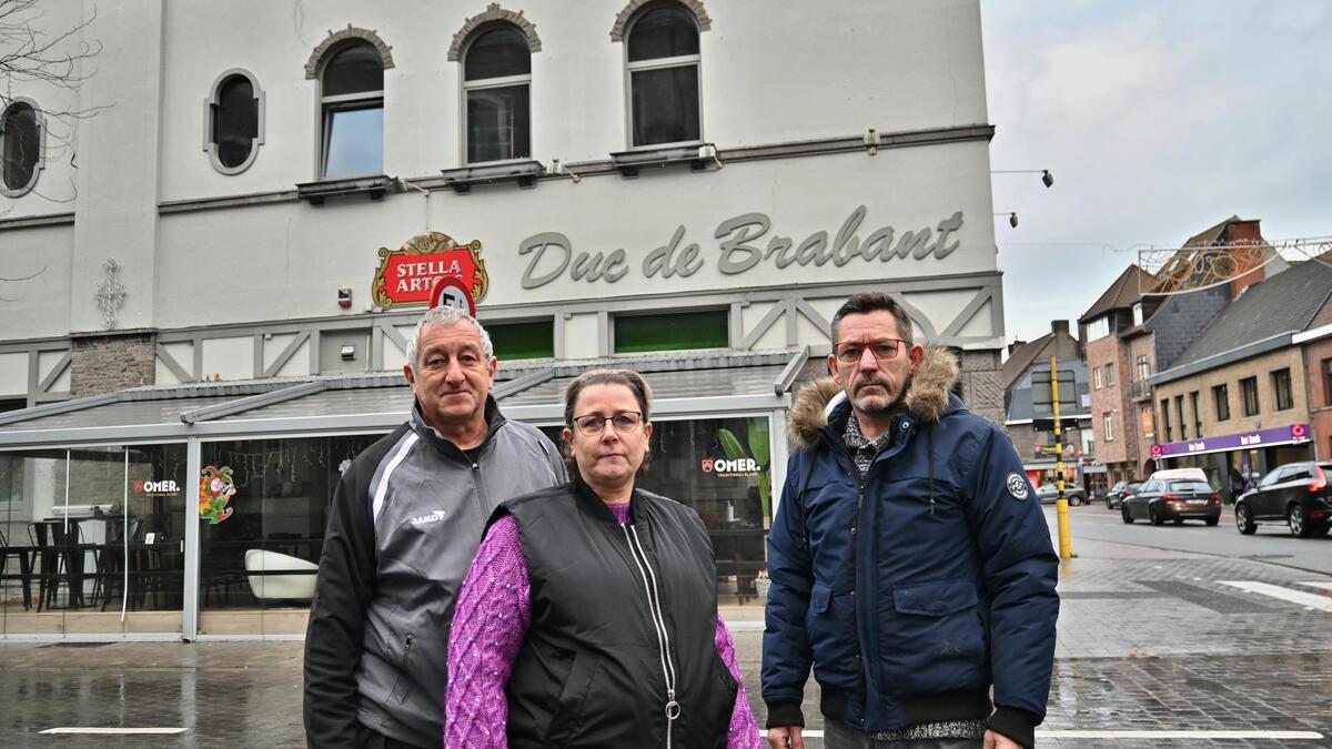 Ondertussen in Harelbeke...caféklanten winnen Lottopot van 1,5 miljoen ...