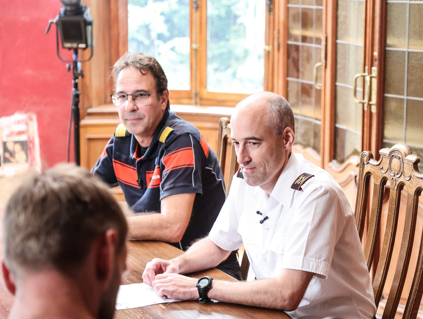 Burgemeester en gouverneur podcasten over brandweer: “Overleg met ...