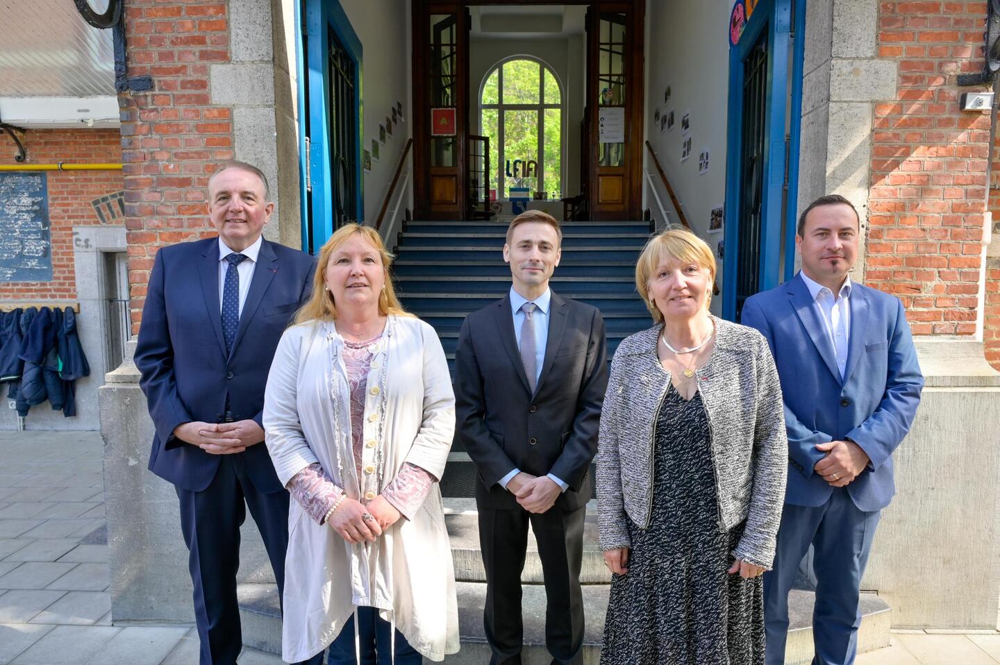 Franse internationale school gaat ook in Nederlands en Engels lesgeven ...