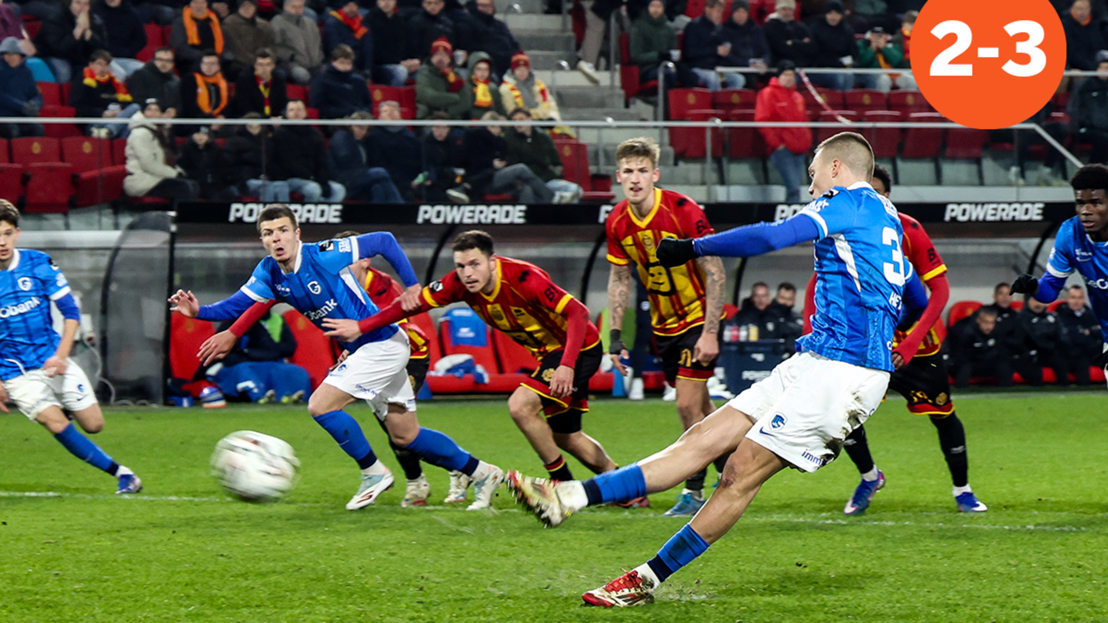 KV Mechelen komt twee keer op voorsprong, maar verliest: rechtstreekse concurrent Genk sluipt dichte