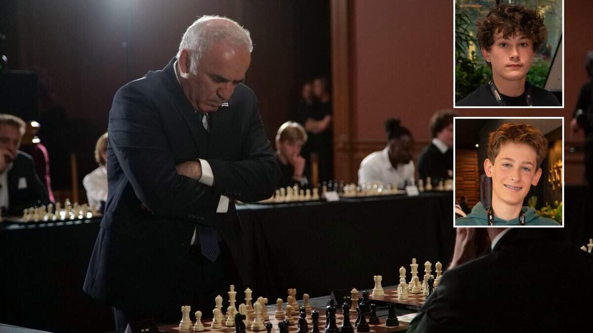 Photo: GVA Tristan en odilon schaken tegen kasparov